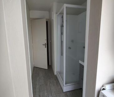 Location Appartement 3 pièces 62m² ANGERS 49000 - Photo 4