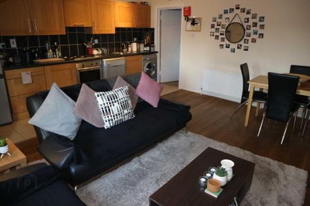 Apt D, 5 Eastleigh Drive, Ballyhackamore, Belfast, BT4 3DX - Photo 5