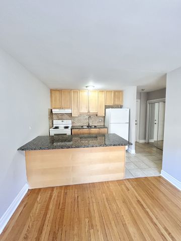 For Lease - 9 Thirty Third Street Unit# 306, Toronto, Ontario - Photo 2