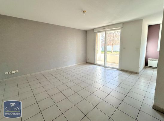 Location Appartement 2 pièces 48m² CAUSSADE 82300 - Photo 1