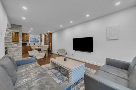 For Lease - 40 Stately Way, Markham, Ontario - Photo 4