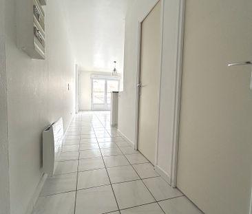 Location Appartement 1 pièce 33m² - Photo 4