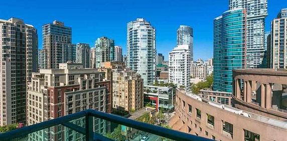 Downtown Vancouver- High-rise building Excellent Location - Photo 2