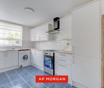 3 bedroom terraced house to rent - Photo 6