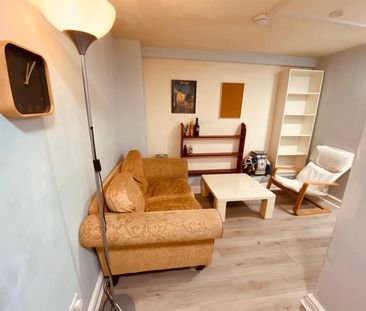 Wetherell Place, Bristol - Photo 2