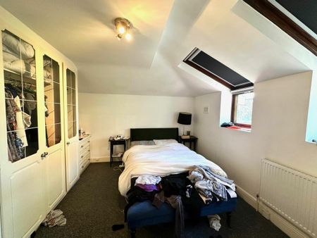 2 bedroom flat to rent - Photo 2