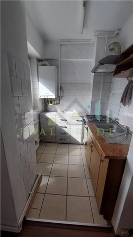 Garsoniera bloc de apartamente Centrul Civic- Toamnei - Photo 4