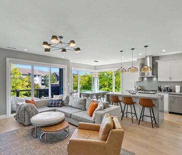 For Lease - 658 Johnston Park Avenue, Collingwood, Ontario - Photo 1