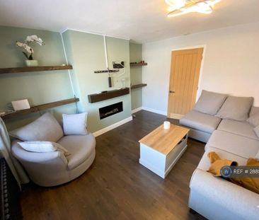 2 bedroom terraced house to rent - Photo 4