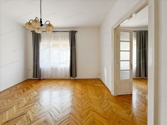 Kiadó átlagos állapotú lakás - Kecskemét - Photo 1