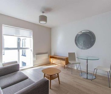 Dixie, Cardiff Bay, CF10 - Photo 2