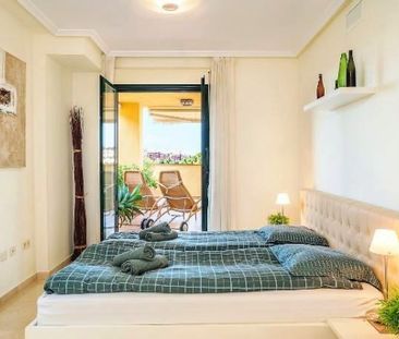 3 room luxury Flat for rent in Benalmádena, Andalusia - Photo 4