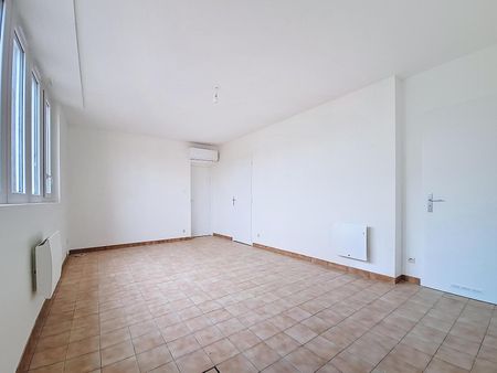 Location Appartement 2 pièces 46m² DIJON 21000 - Photo 2