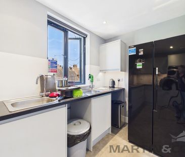 1 bedroom in a house share to rent - Photo 5