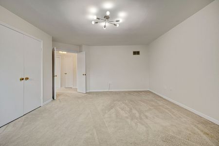For Lease - 6302 Tenth Line Unit# Main, Mississauga, Ontario - Photo 3