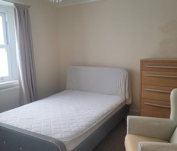 1 Bed Flat, Rutland Walk, SE6 - Photo 1