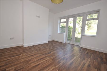 50, Talbot Avenue, Moortown, Leeds, West Yorkshire, LS17 6SB - Photo 3