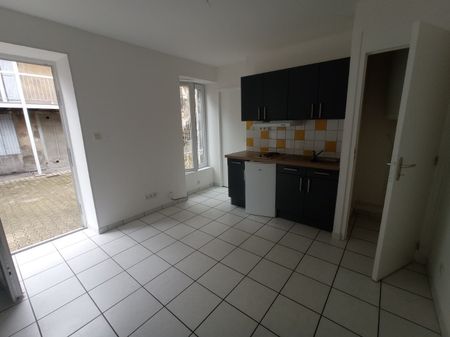 F2 SECTEUR MAISON DES SPORTS - Photo 3