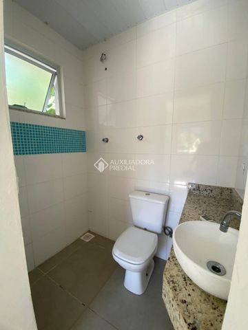 Casa com 2 quartos e 80m² para alugar em Rio Tavares, Florianópolis. - Foto 5