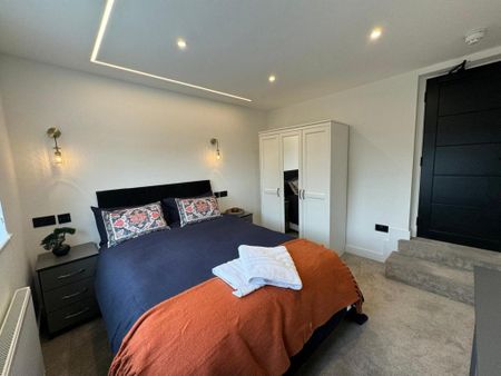 1 bedroom in a house share to rent - Photo 5