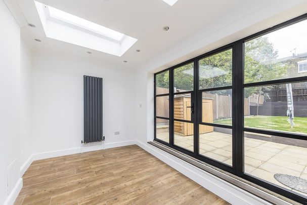 5 bedroom terraced house to rent - Photo 1