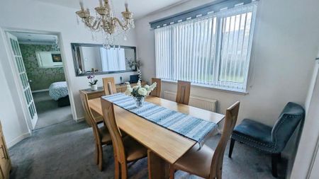 4 bedroom house to rent - Photo 3