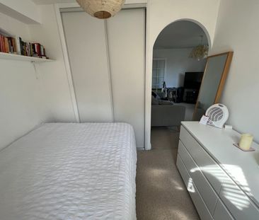 Studio Flat, Newland House, SE14 - Photo 6