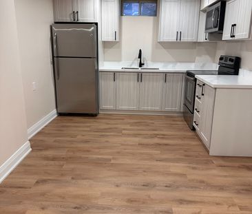 For Lease - 7362 Aspen Avenue, Mississauga, Ontario - Photo 2