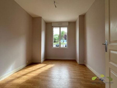 Location Appartement 3 pièces 65m² ST LEONARD DE NOBLAT 87400 - Photo 3