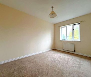 Silver Birch Grove, Leamington Spa, CV31 - Photo 3