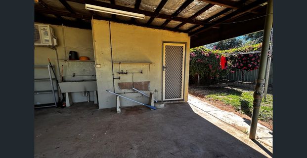 A Stone's Throw + Neat & Tidy - Photo 1