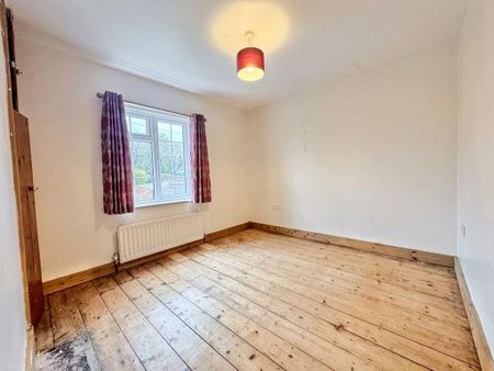 2 bedroom semi-detached house to rent - Photo 5