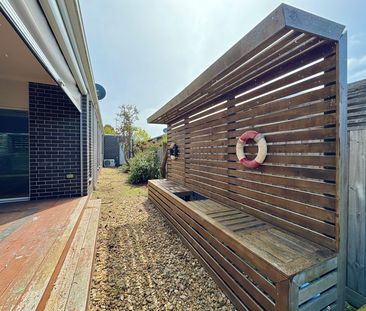 Modern Ex-Display Home with Luxury Inclusions - Photo 4