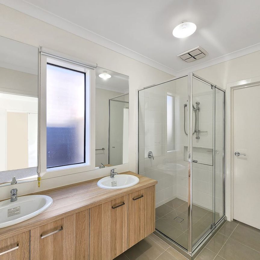 Amazing Family Home! - Photo 1