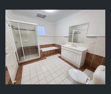 2 BEDROOM TOWNHOUSE IN A PRISTINE LOCATION - Photo 6