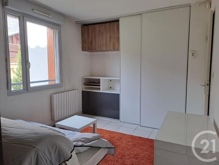 Location Appartement 1 pièce 29m² BOURG ST MAURICE 73700 - Photo 3