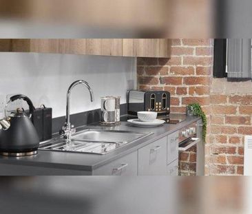 Studio to rent - Photo 1