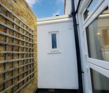 2 Bed Maisonette, Marian Road, SW16 - Photo 3