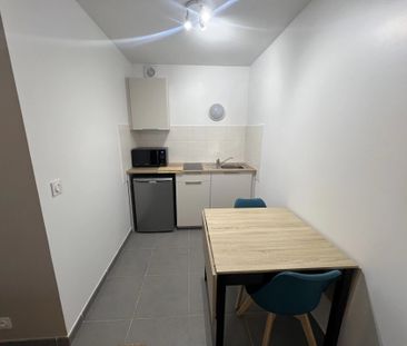 Location Appartement 1 pièce 21m² VALENCE 26000 - Photo 2