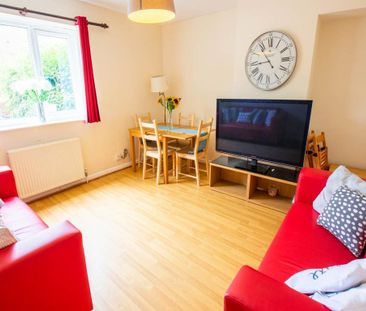 6 bedroom house to rent - Photo 1