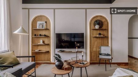 2 room luxury Flat for rent in Madrid, Spain - Photo 2