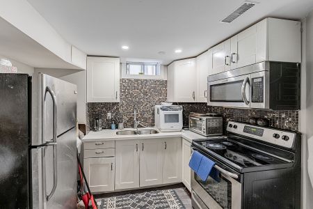 For Lease - 5930 Bassinger Place Unit# Bsmt, Mississauga, Ontario - Photo 2