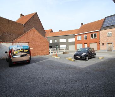 Ruim appartement met 4 slaapkamers en overdekte autostaanplaats - Foto 4