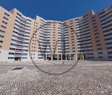 3 room luxury Apartment for rent in Campolide, Lisbon - Photo 1