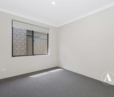 MOVE-IN READY PERFECTION: PURE STYLE & SPACE ON VELVET VISTA - Photo 6