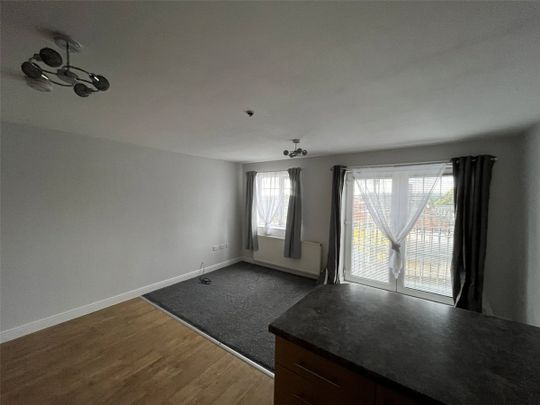 Carrholme Court, King Cross, Halifax, HX1 - Photo 1