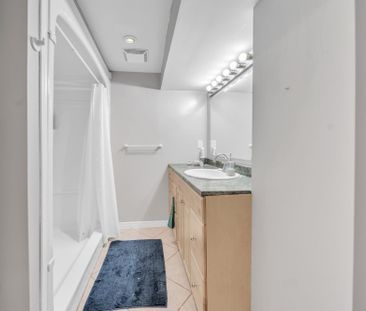 For Lease - 313 Patricia Avenue, Toronto, Ontario - Photo 2