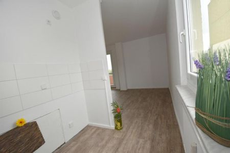 Singlewohnung mit Fernblick, KEINE KAUTION! Aufzug! - Photo 3