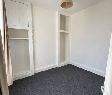 7 Bed Terraced House, Cambridge Road, IG3 - Photo 6