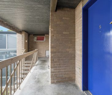 Stylish, Newly Updated Apartment Close to the Heart of Geelong - Photo 1